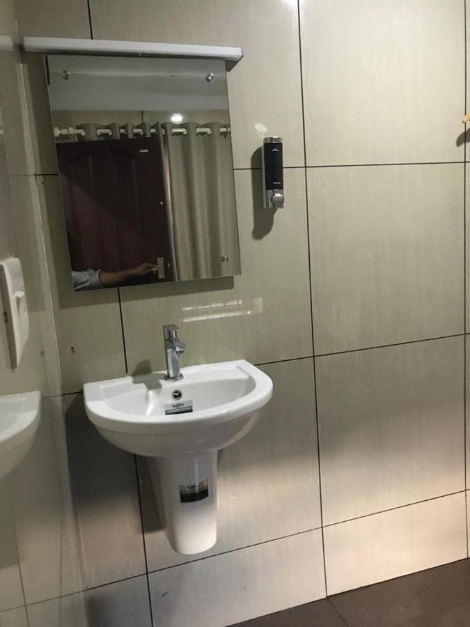 Empire Grande Suites Kochi Eksteriør billede